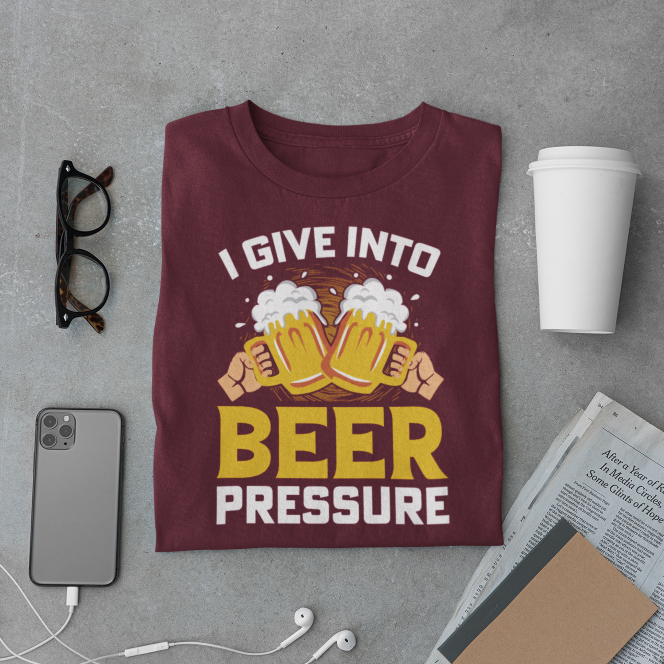 I Give Into Beer Pressure T-Shirt – Funny Drinking Party Beer Mug Tee